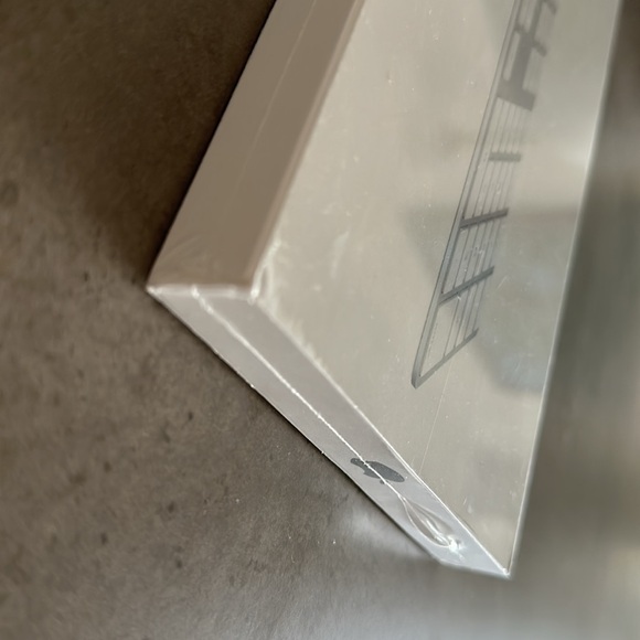 Apple Magic Keyboard with Numeric Keypad - Picture 2 of 3